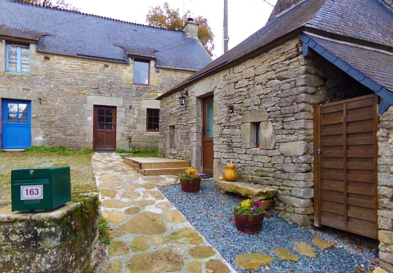 Studio Alya, Mini-Gite En Campagne De Lizio Holiday home