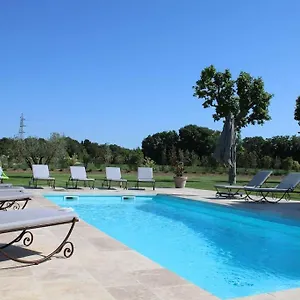 https://villa-mas-en-campagne.fr-provencehotel.com